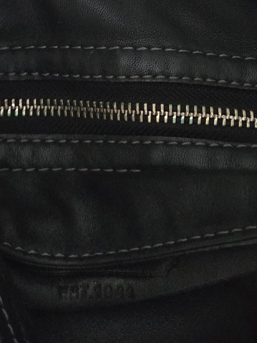 Coach design hobo tone