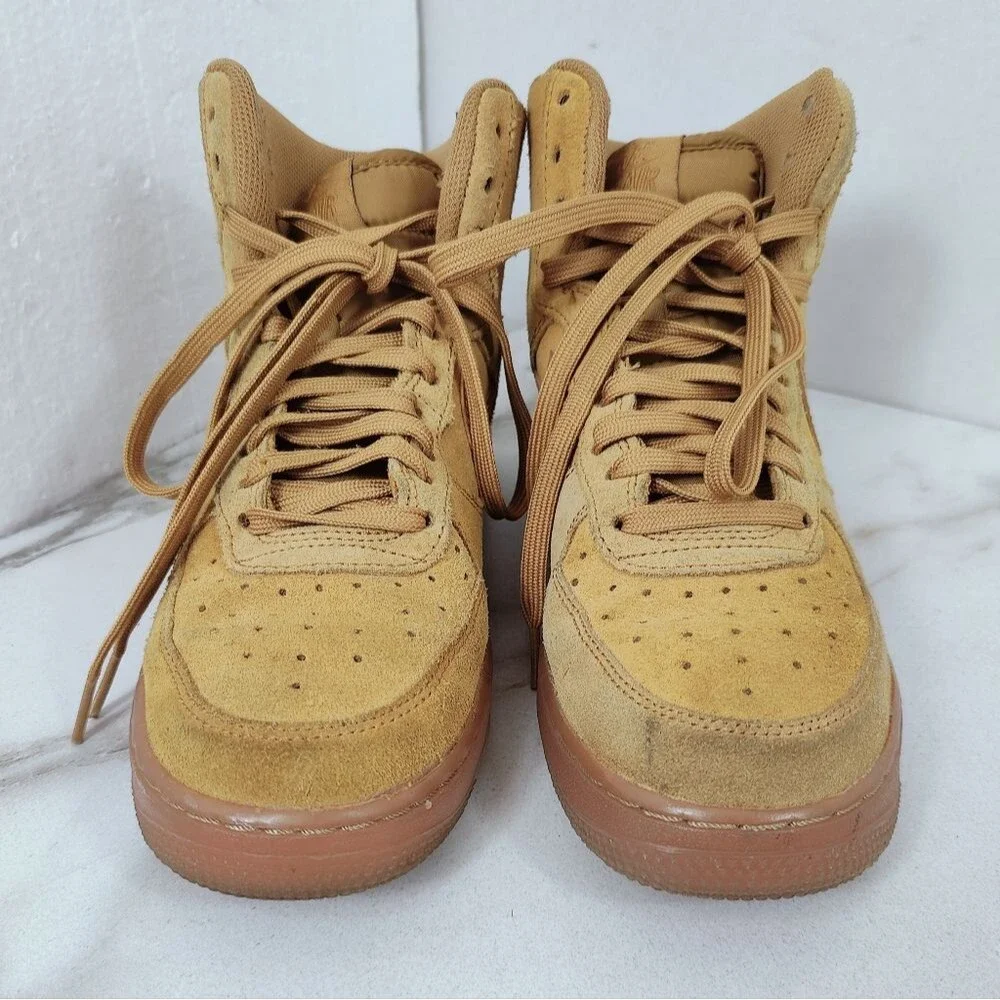 Nike pre owned