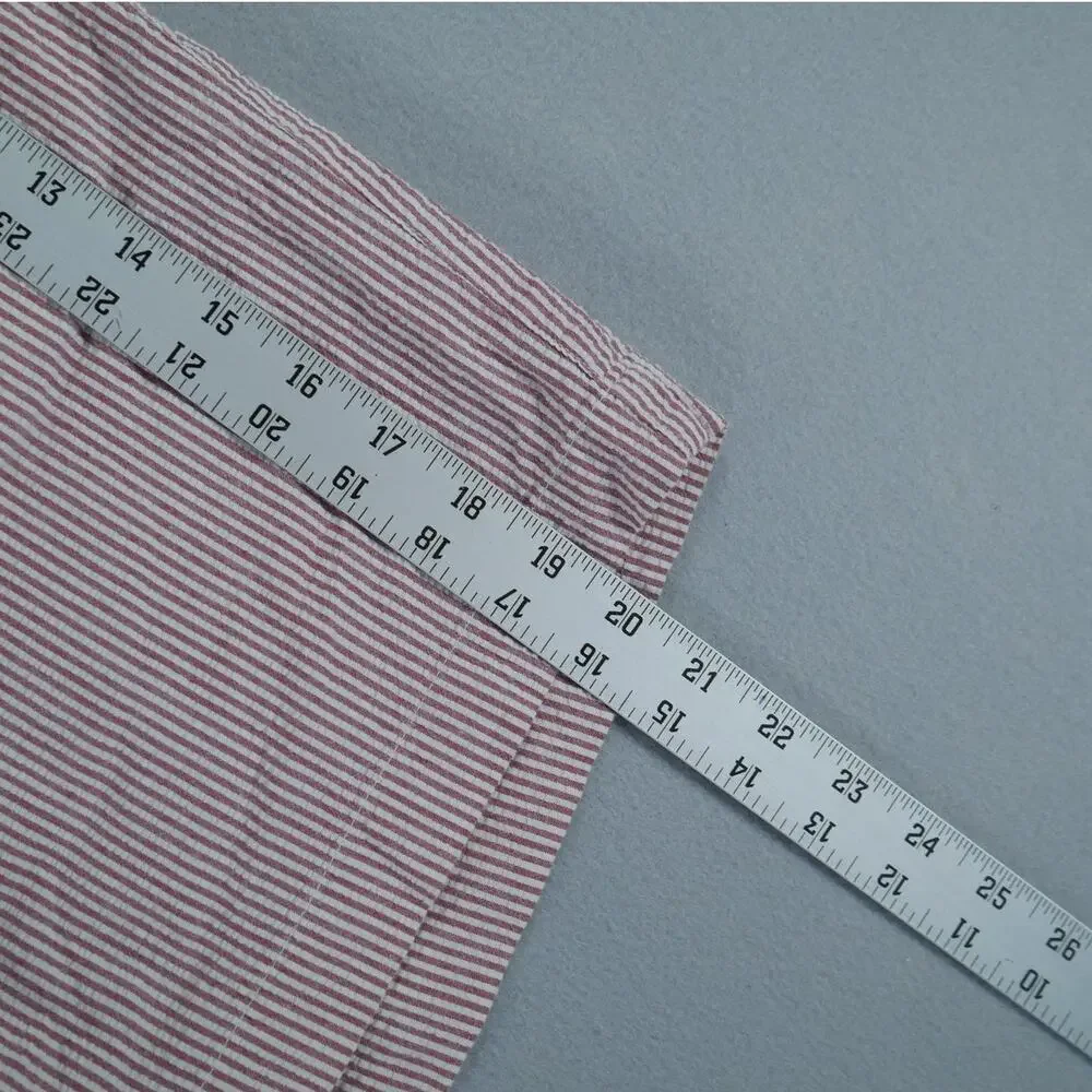 Izod seersucker shorts