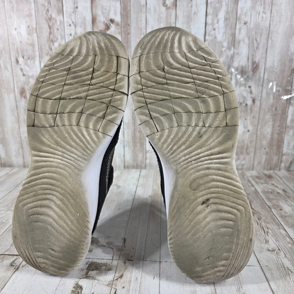 Nike Flex Experience Run 11 Next Nature Black White Silver DD9283-001 Womens 10