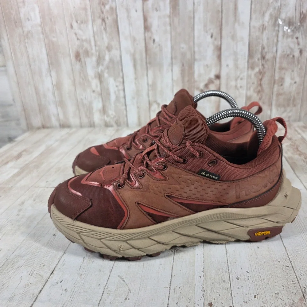 Hoka One One anacapa low