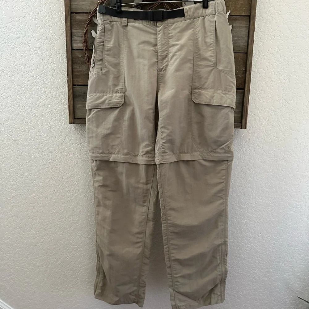 The North Face khaki zip off nylon convertible hiking pants size Large Long‎