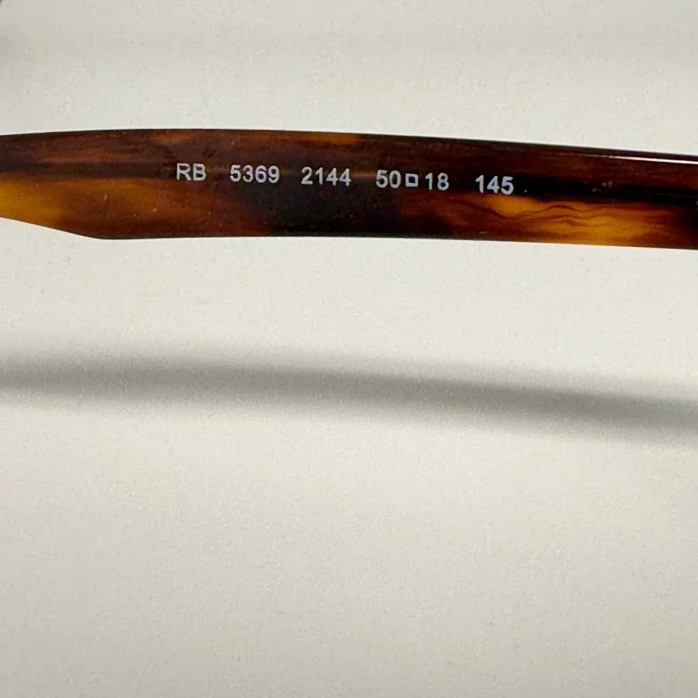 Ray-Ban ***please read***