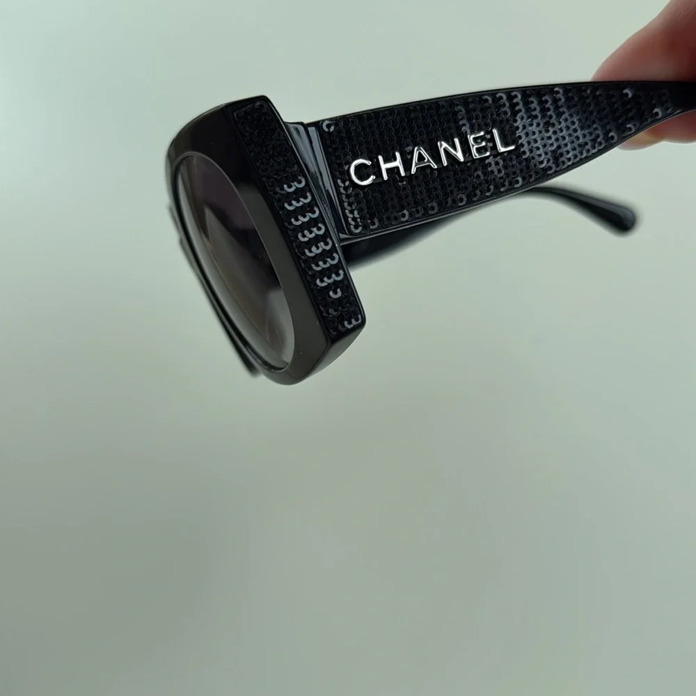 CHANEL stylish comfortable