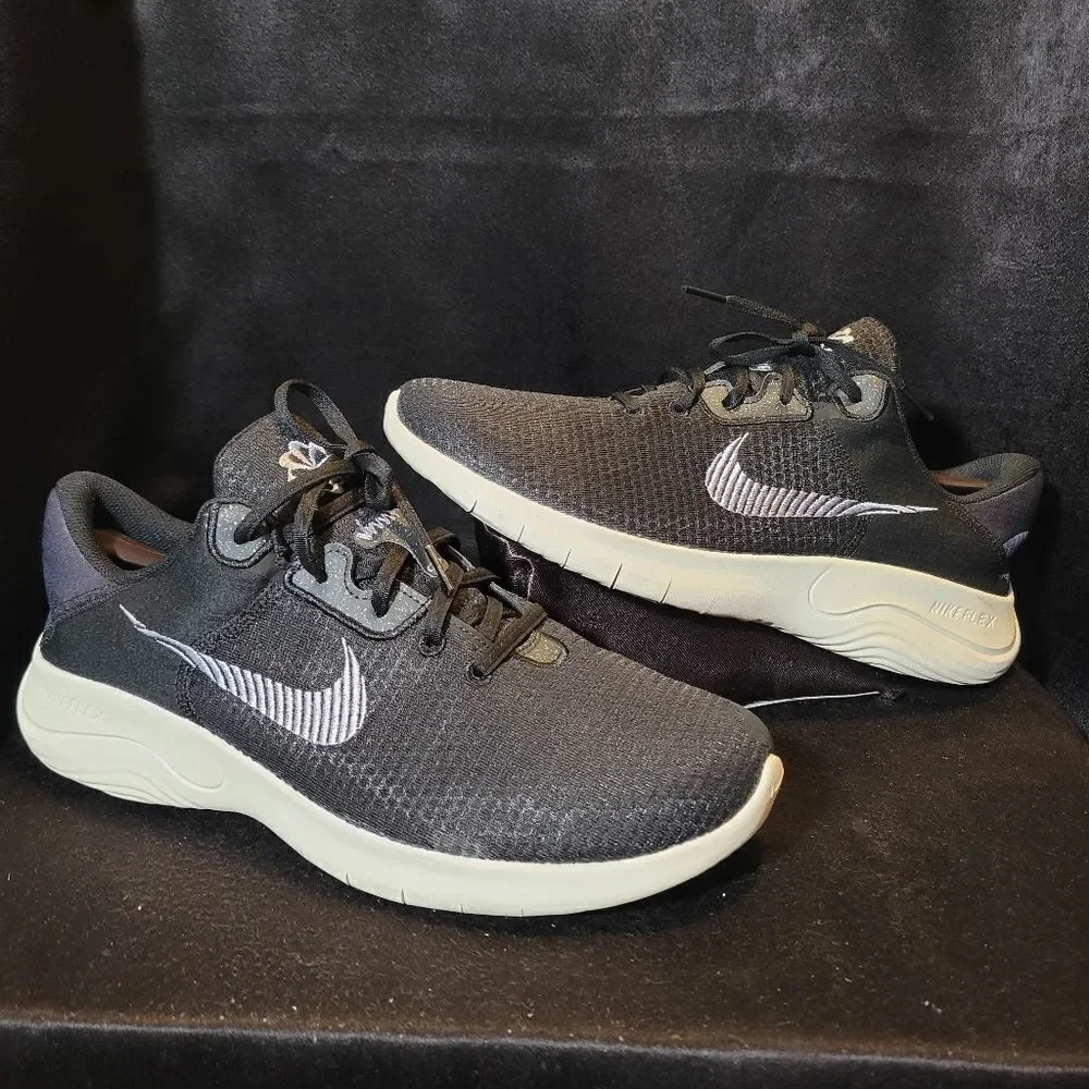 Nike flexible light