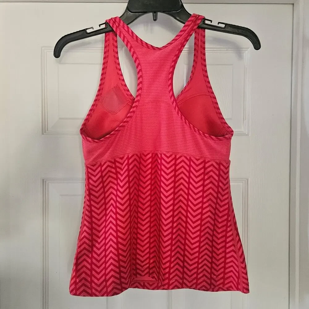 Nike tank workouts pink
