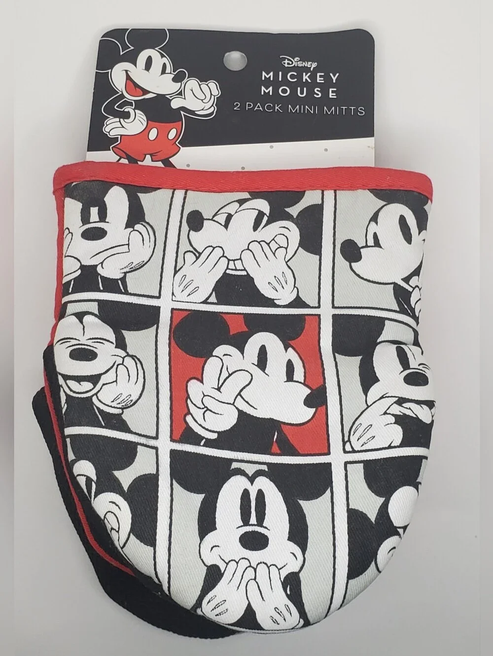 Disney Mickey Oven Mitts - Set of 2  NEW and in original package