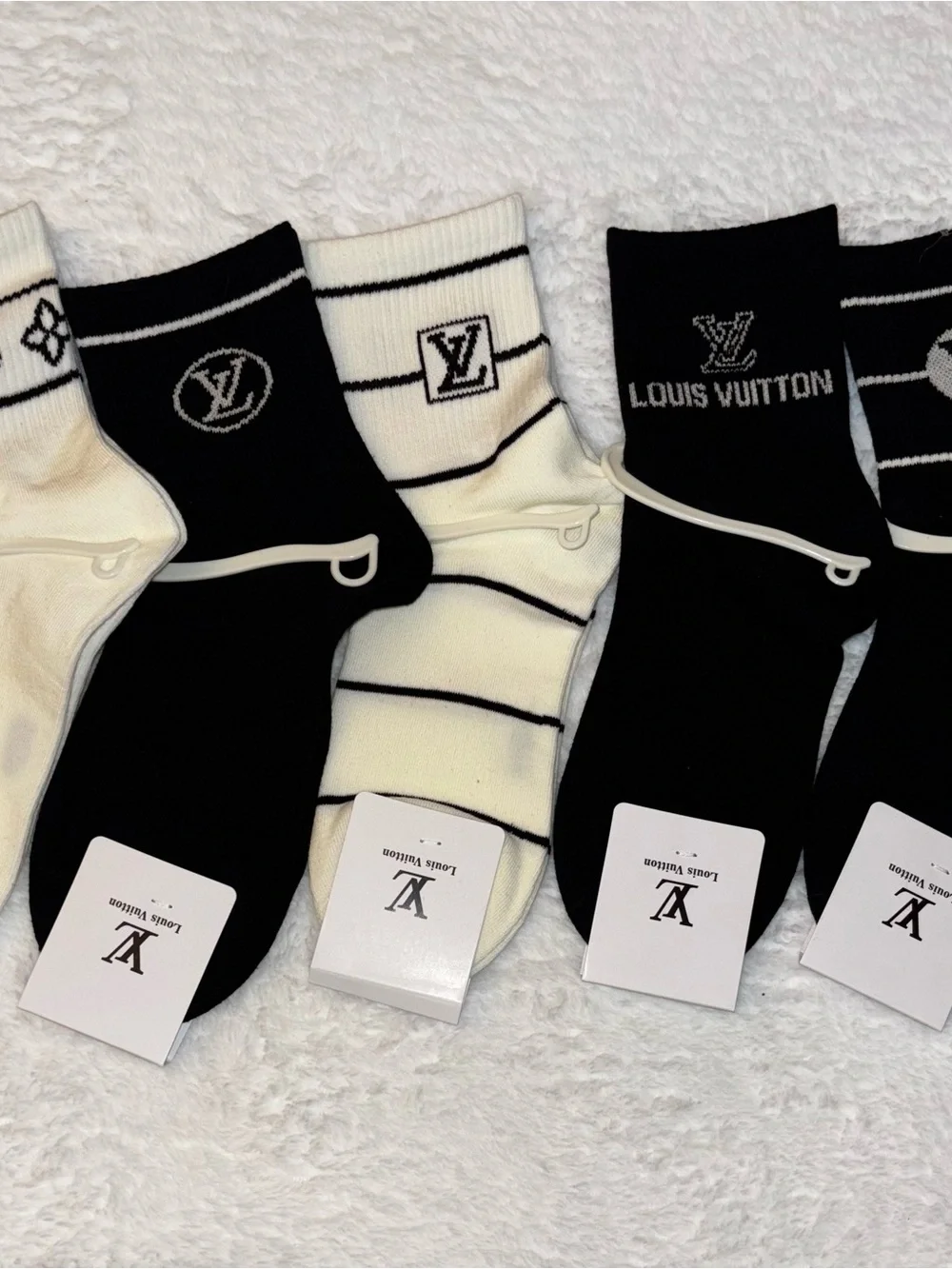 N/A motifs crew outfits