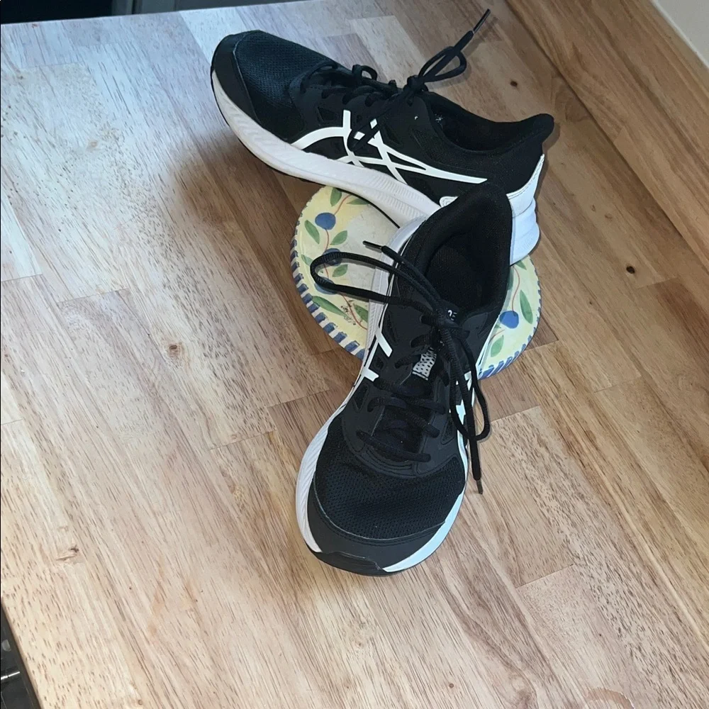 Asics classic running