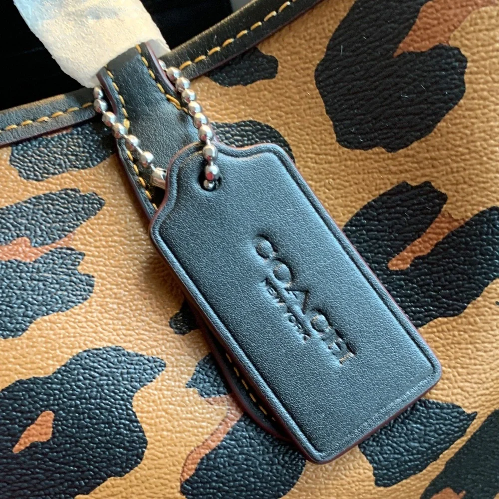 Coach classic tote