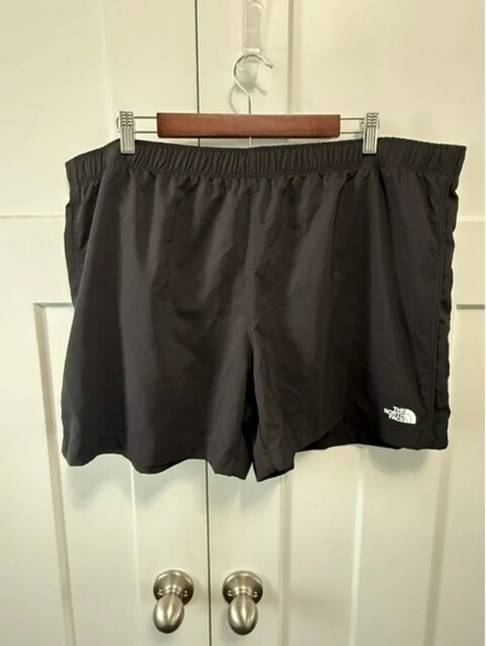 The North Face Men's shorts running black size 2XL