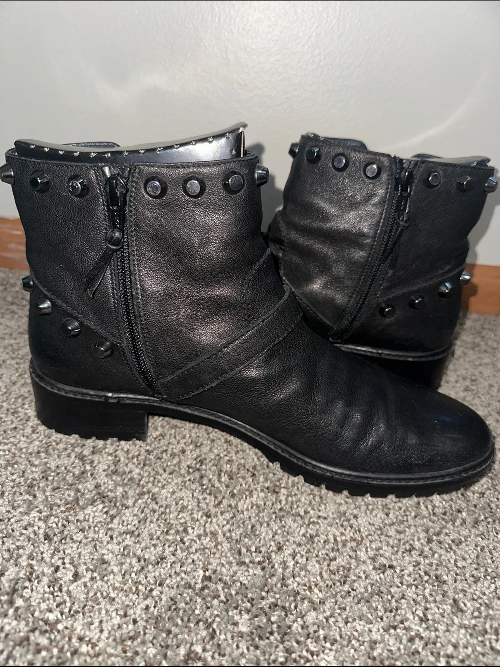 Stuart Weitzman versatile outfits ankle
