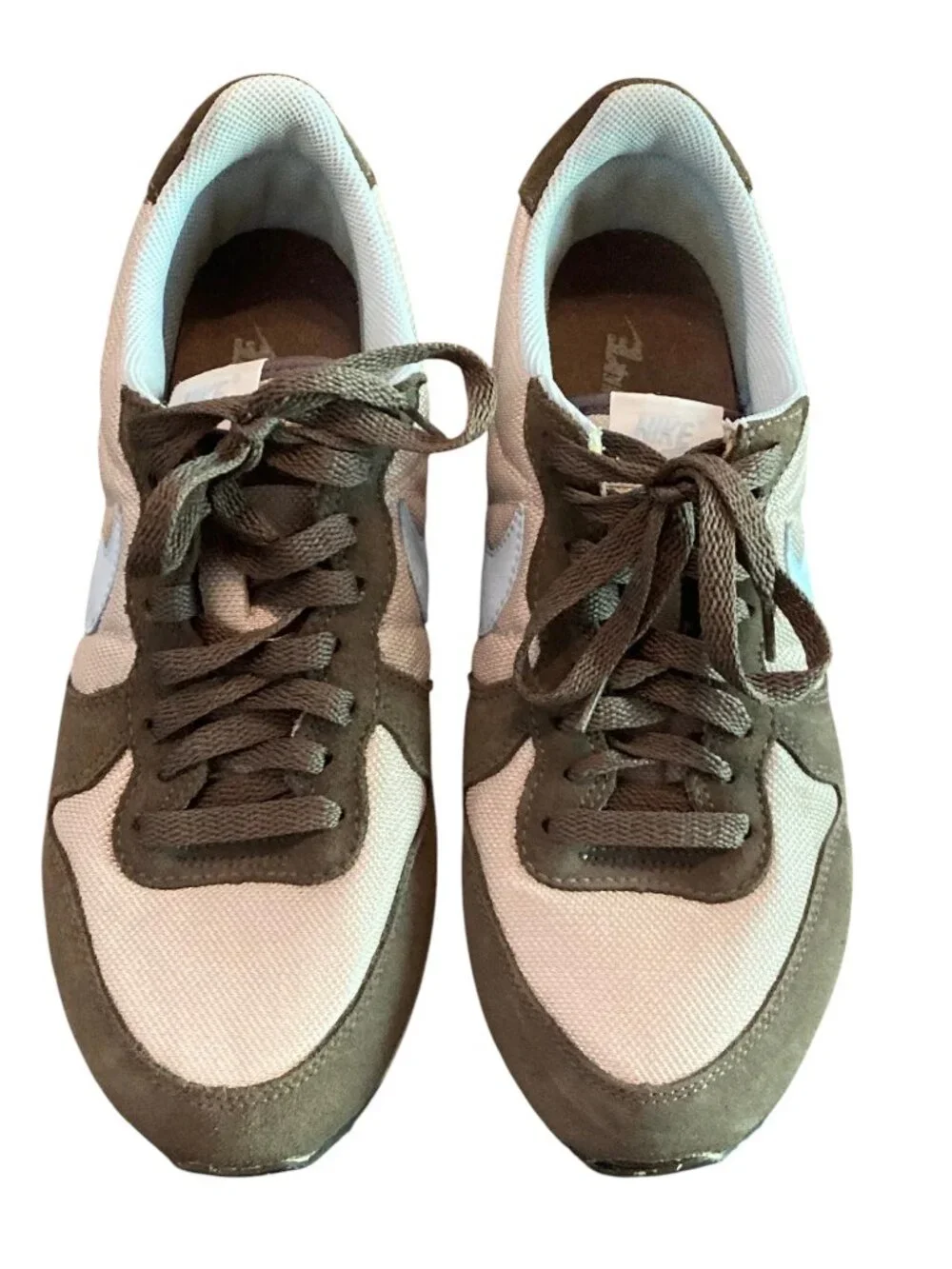 Nike internationalist running