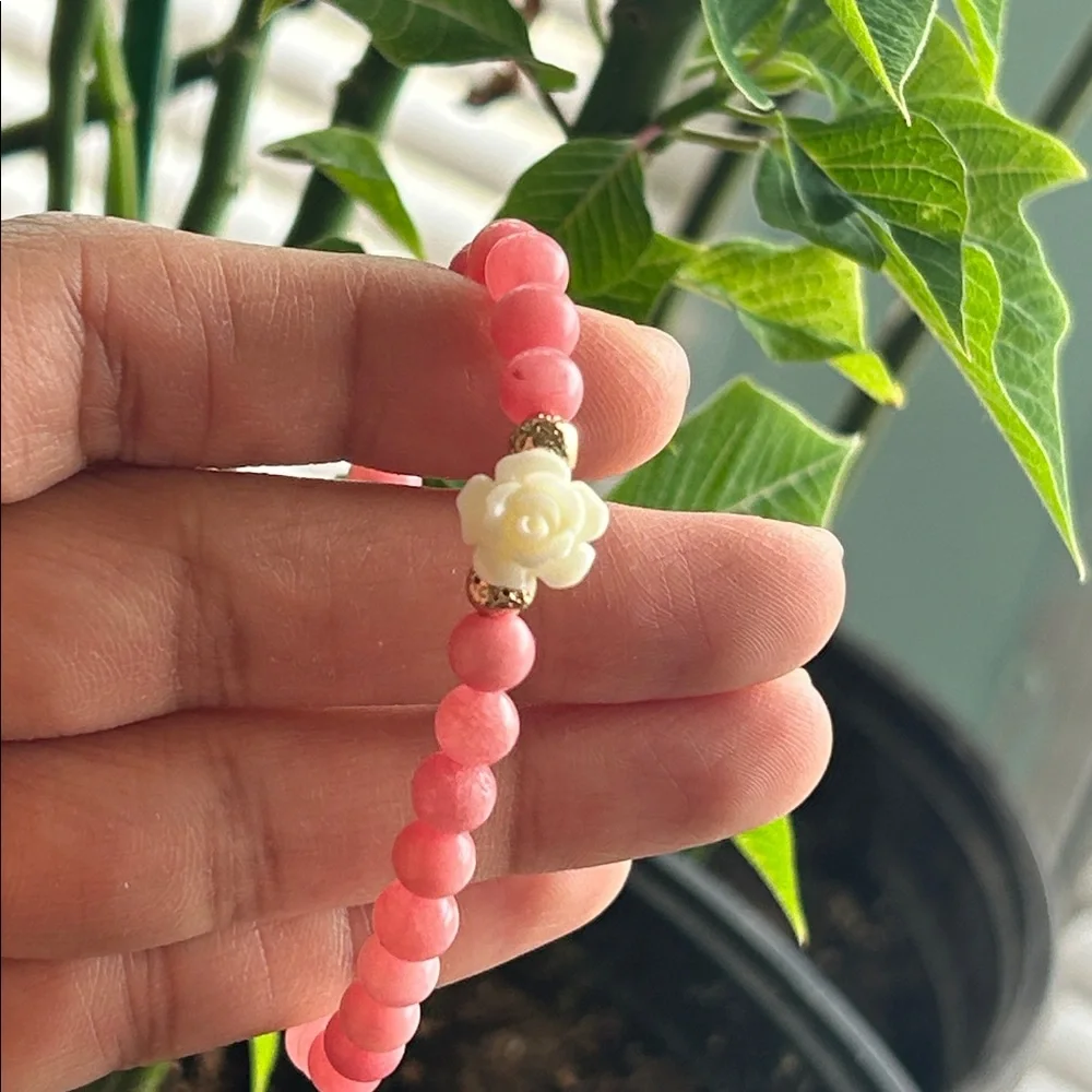 Handmade pink quartzite