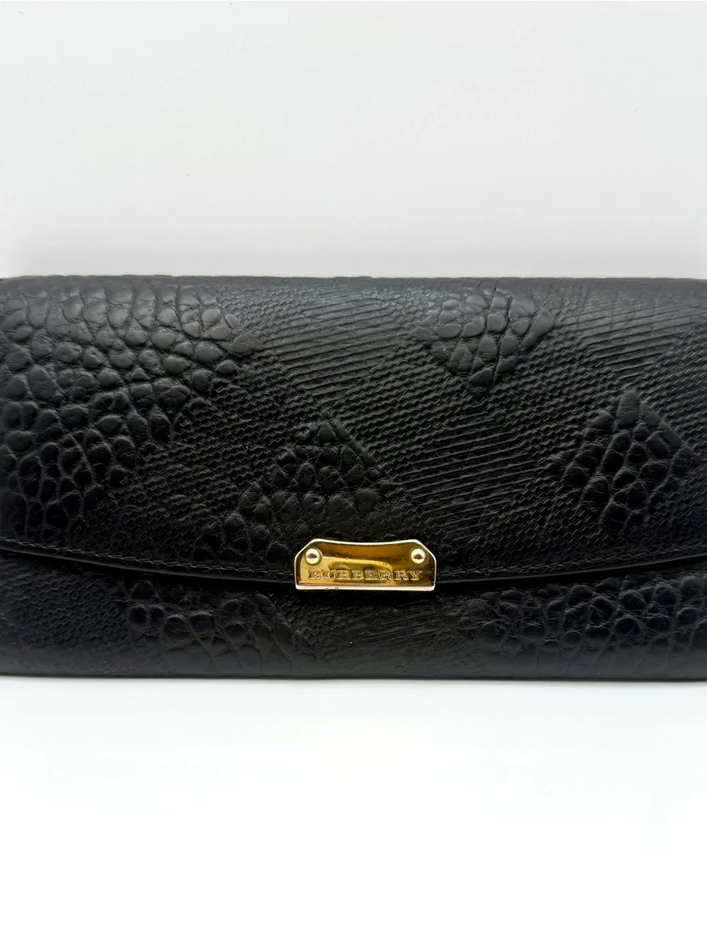 Burberry Embossed Pattern Black Leather Wallet | New Zipper Pull