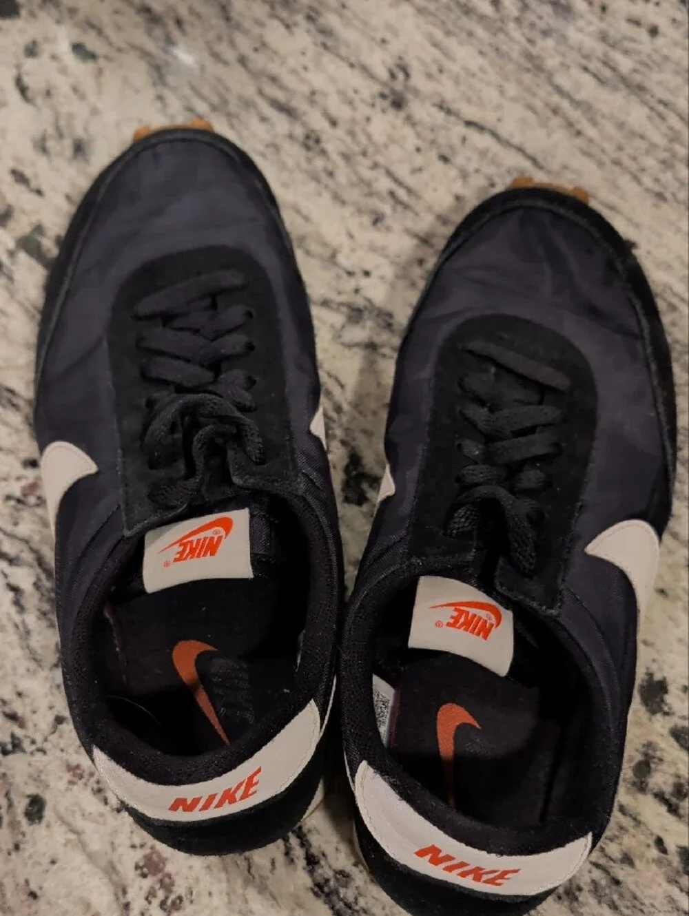 Nike classic low