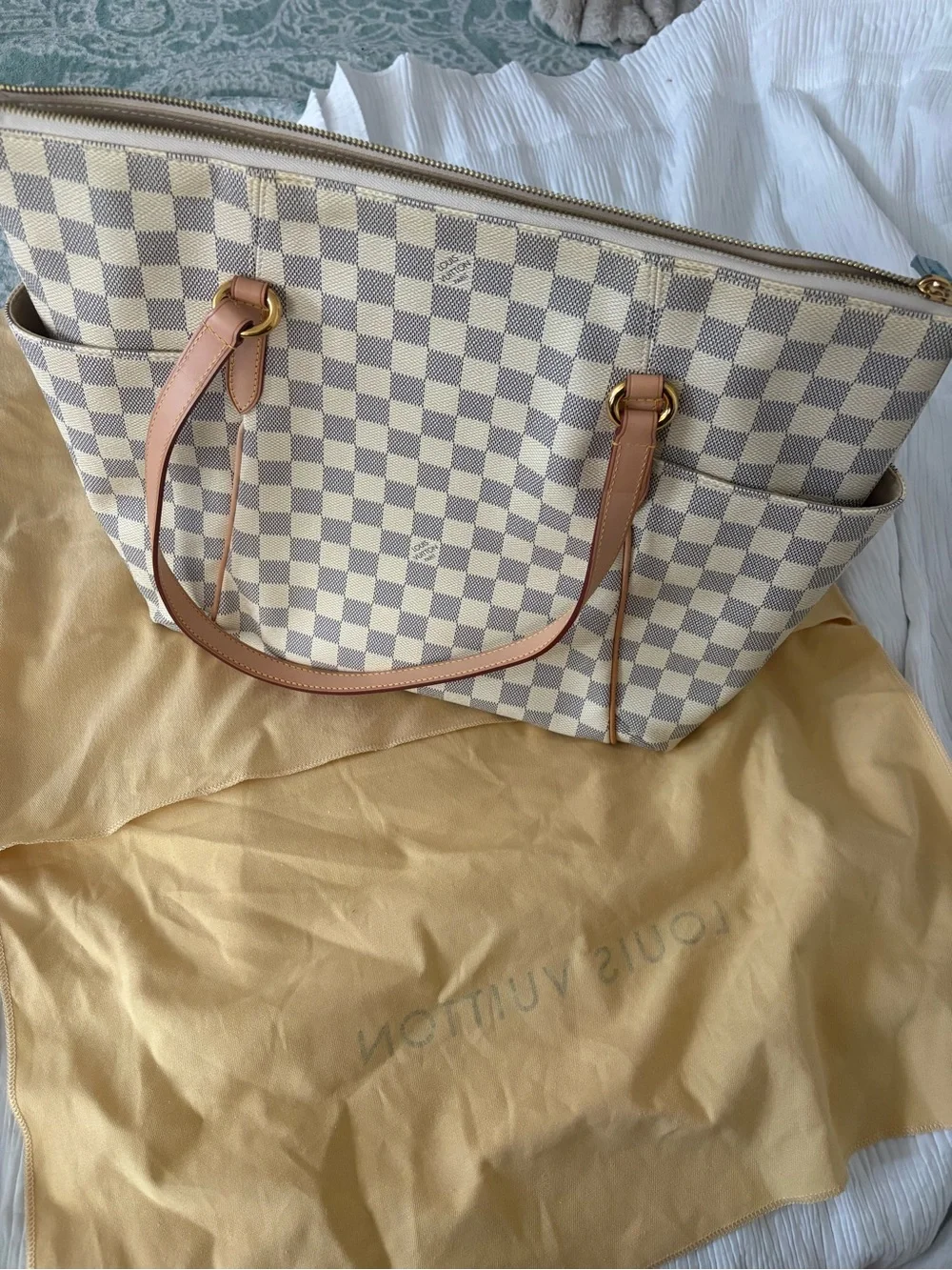 Louis Vuitton classic louis