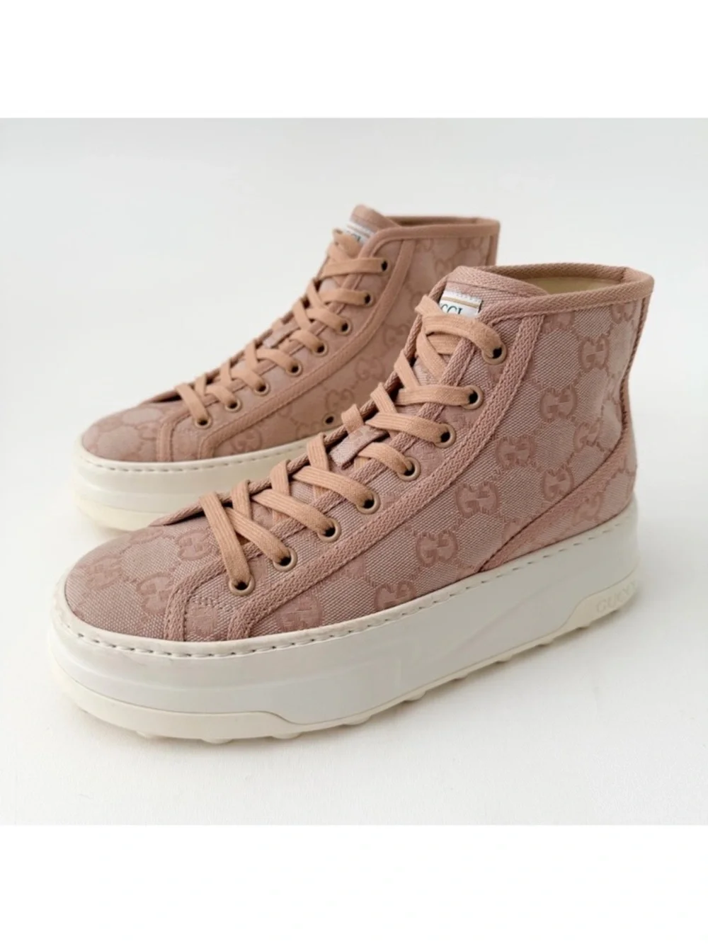 Gucci good preowned