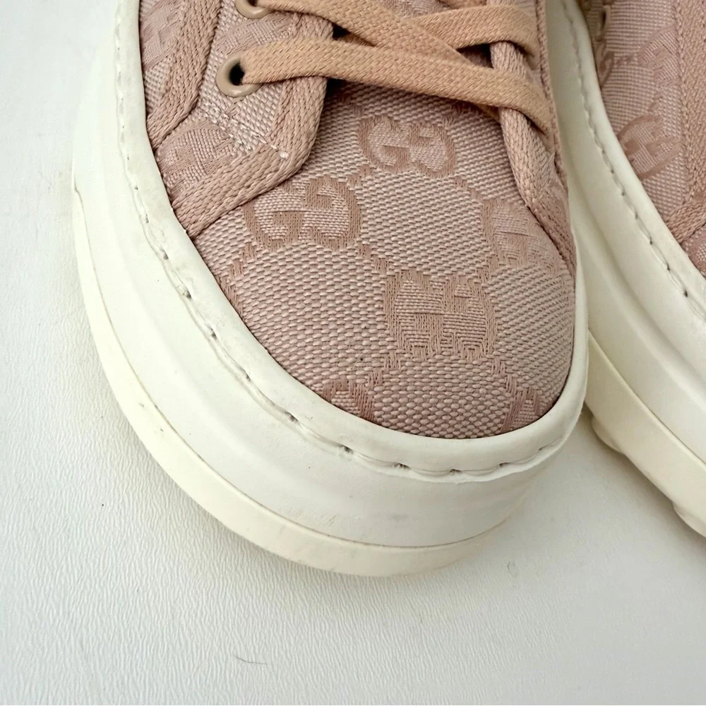 Gucci good preowned
