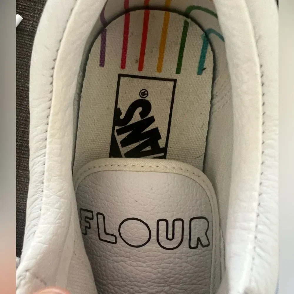 Vans flour shop