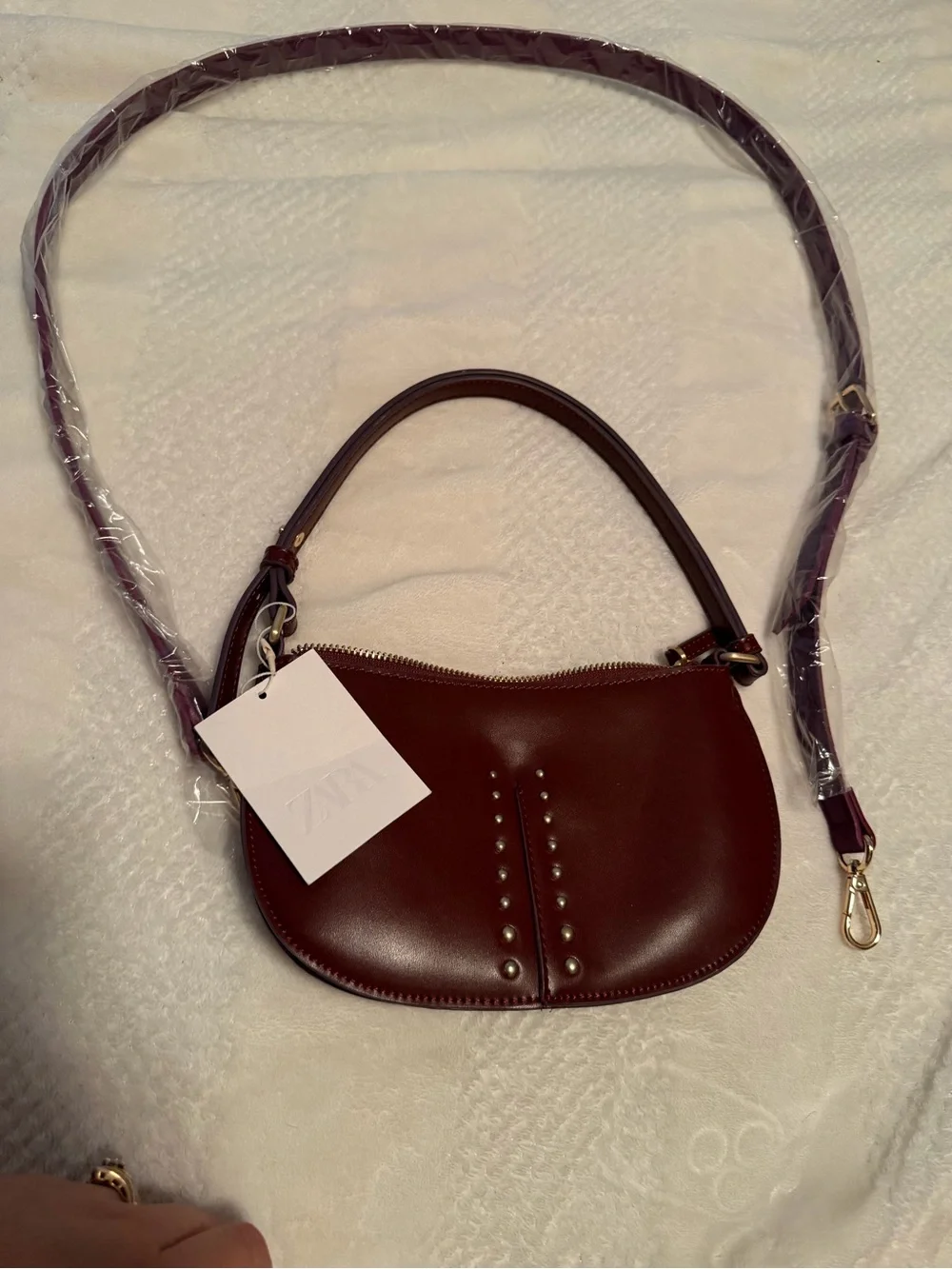 N/A keeps leather decorative