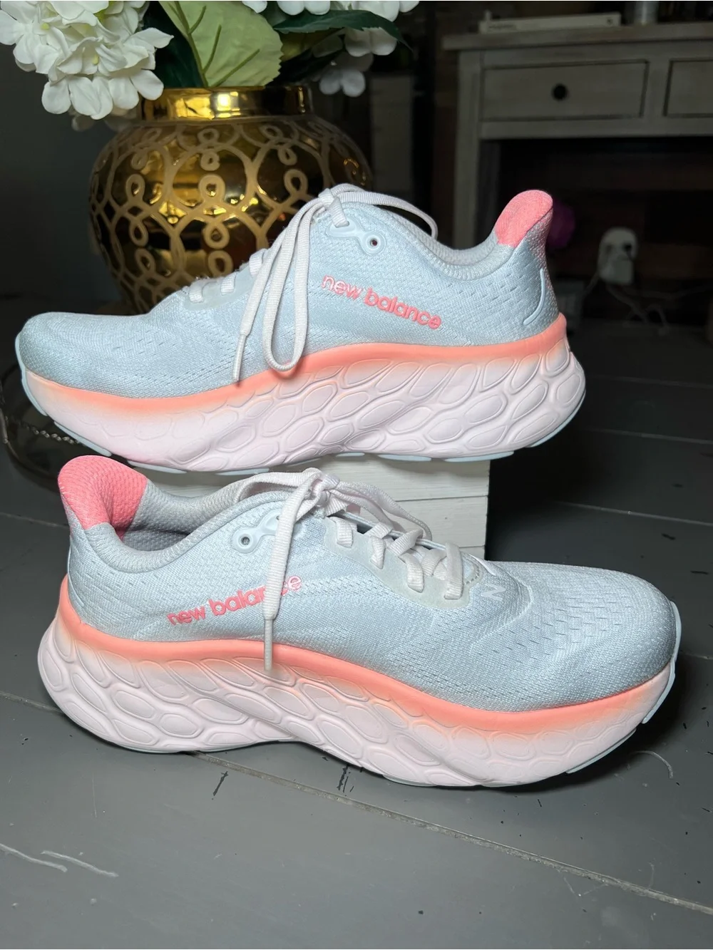 New Balance Fresh Foam More V4 Pink Grey Washed Pink Running Sneakers Women 7.5