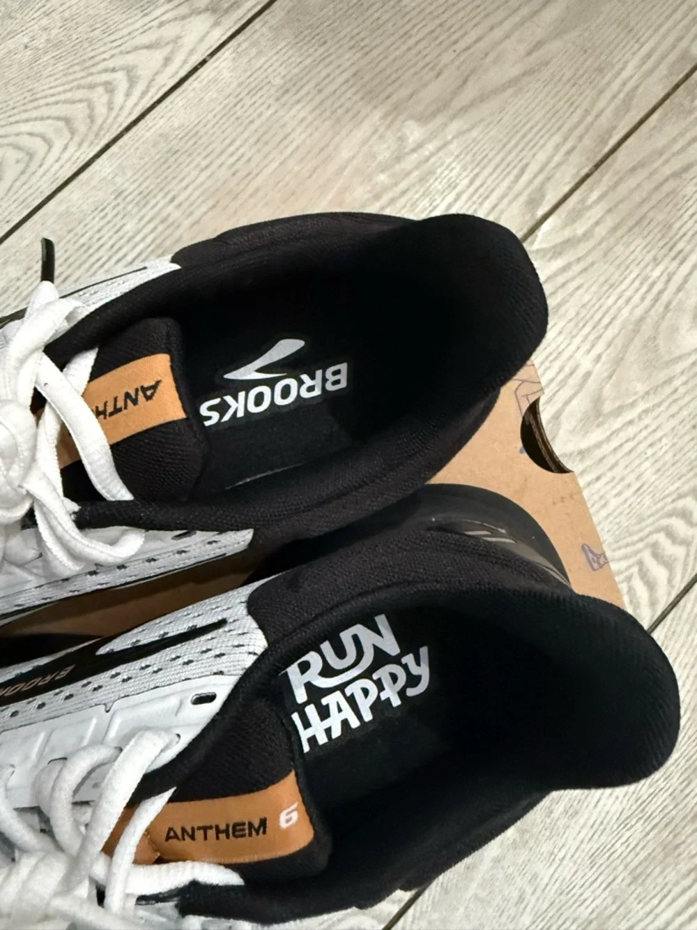 Brooks anthem men