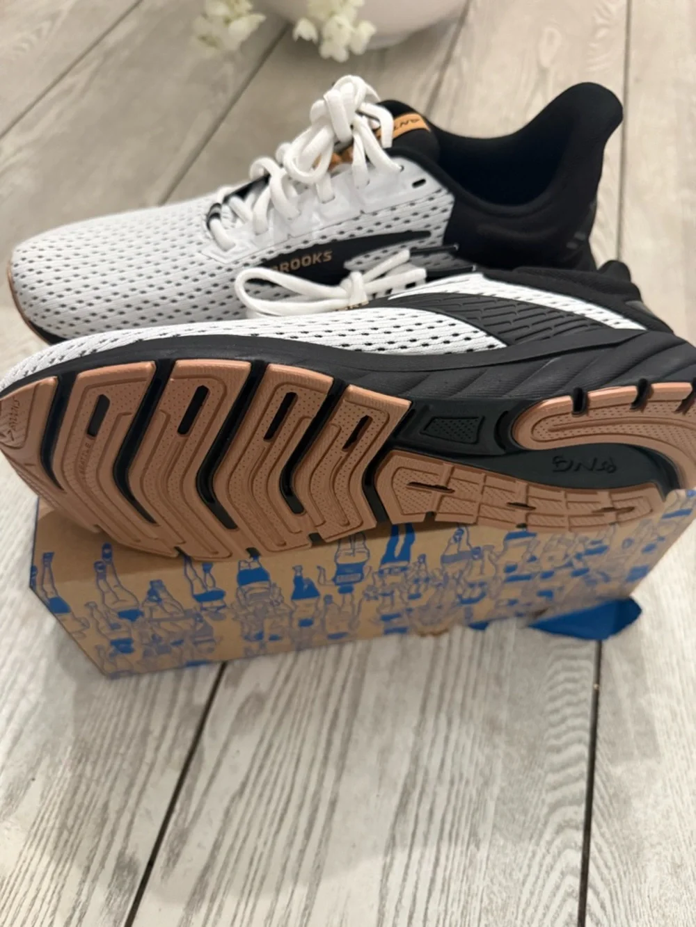 Brooks anthem men