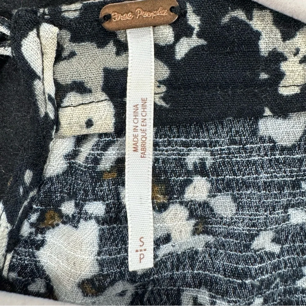 Free People right approximately