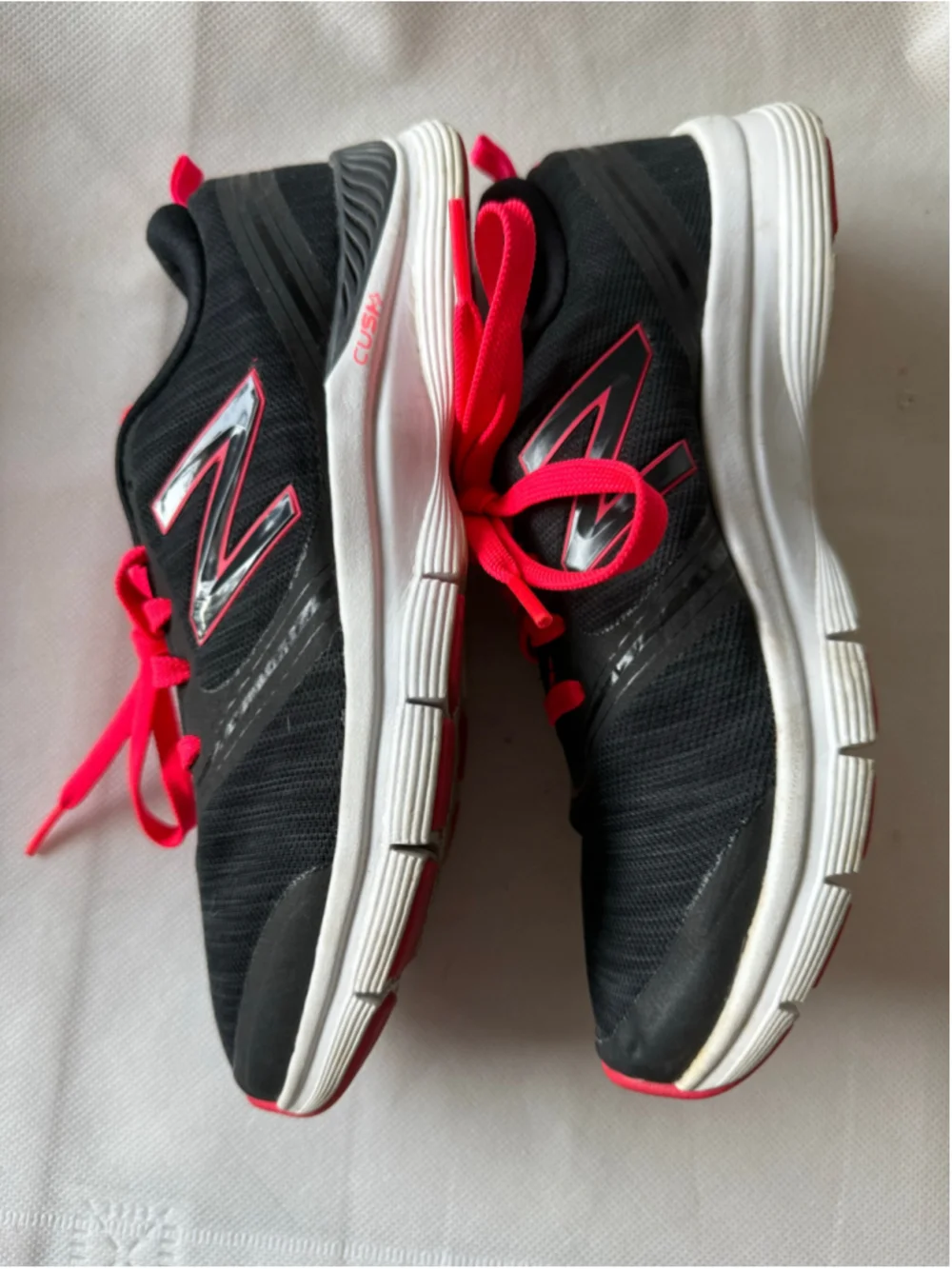 New Balance women new