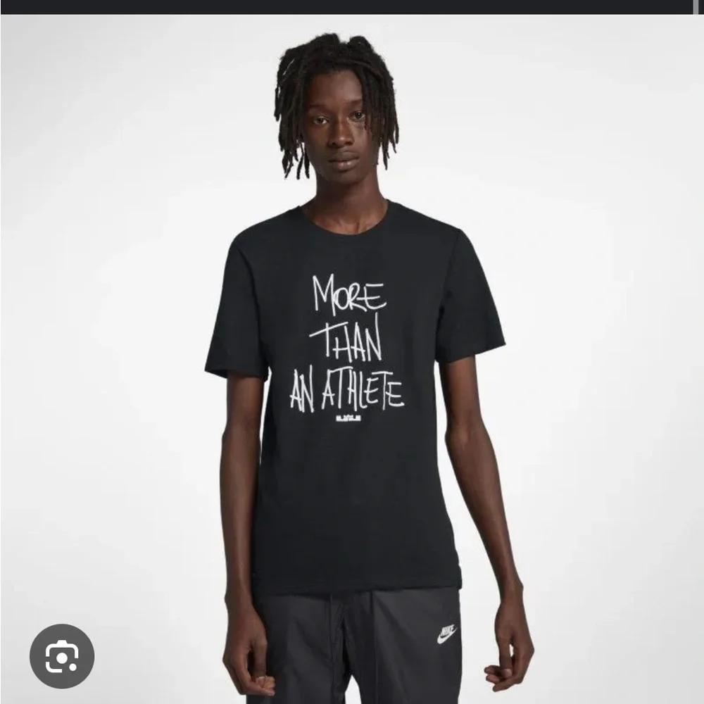 Nike bold black