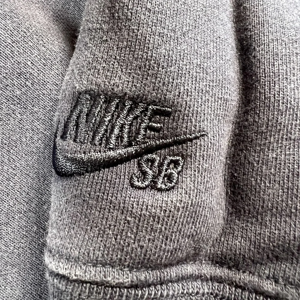 Nike sb sweatshirt