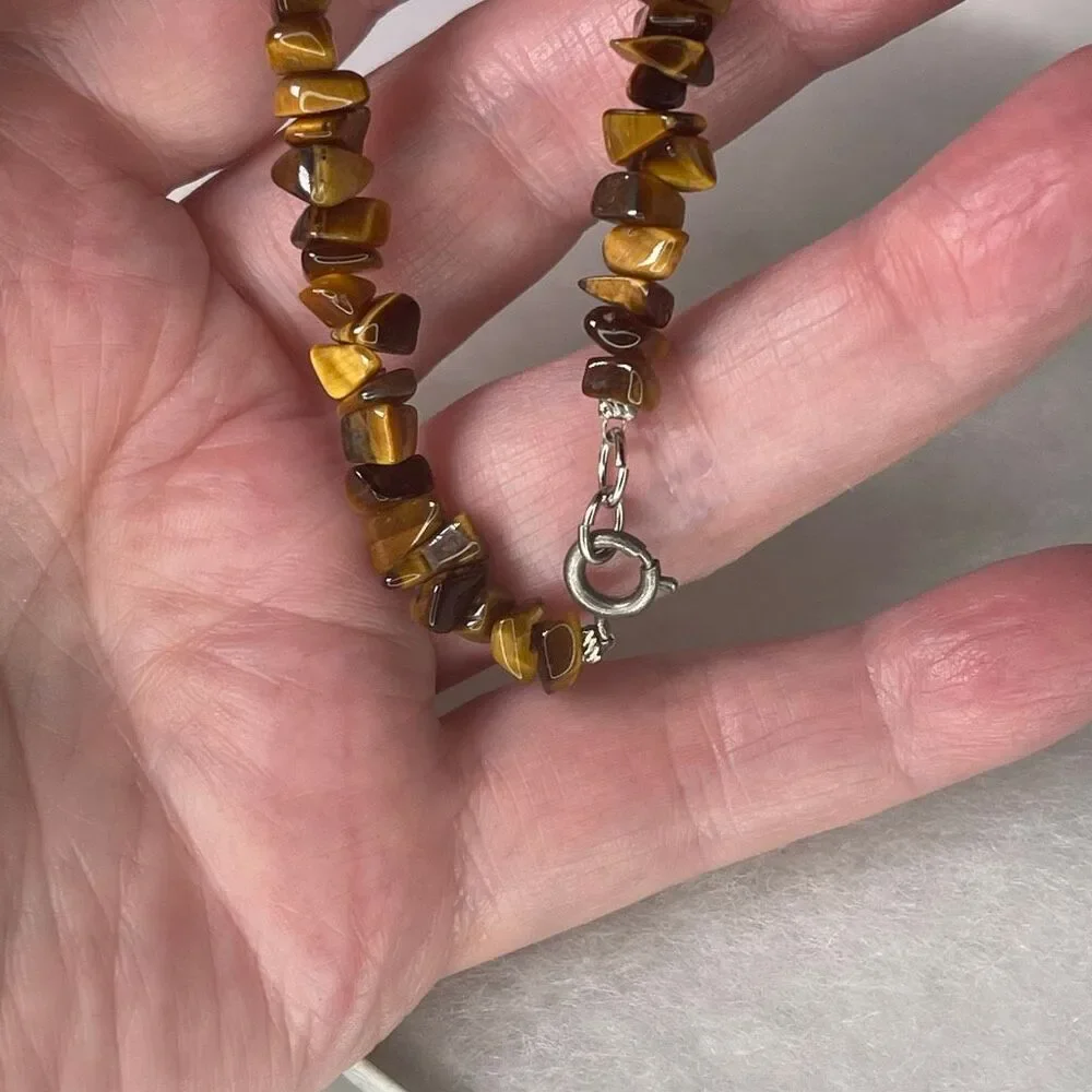 Vintage approximately spring beaded