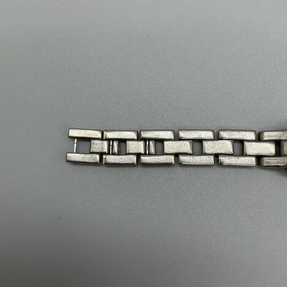 Lorus jewelry color silver