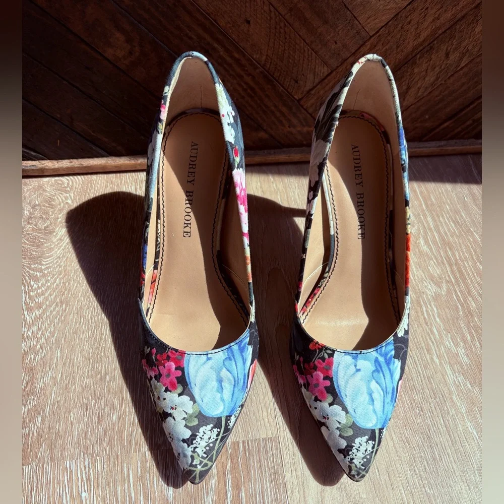 Audrey Brooke Floral Heels (size 7)