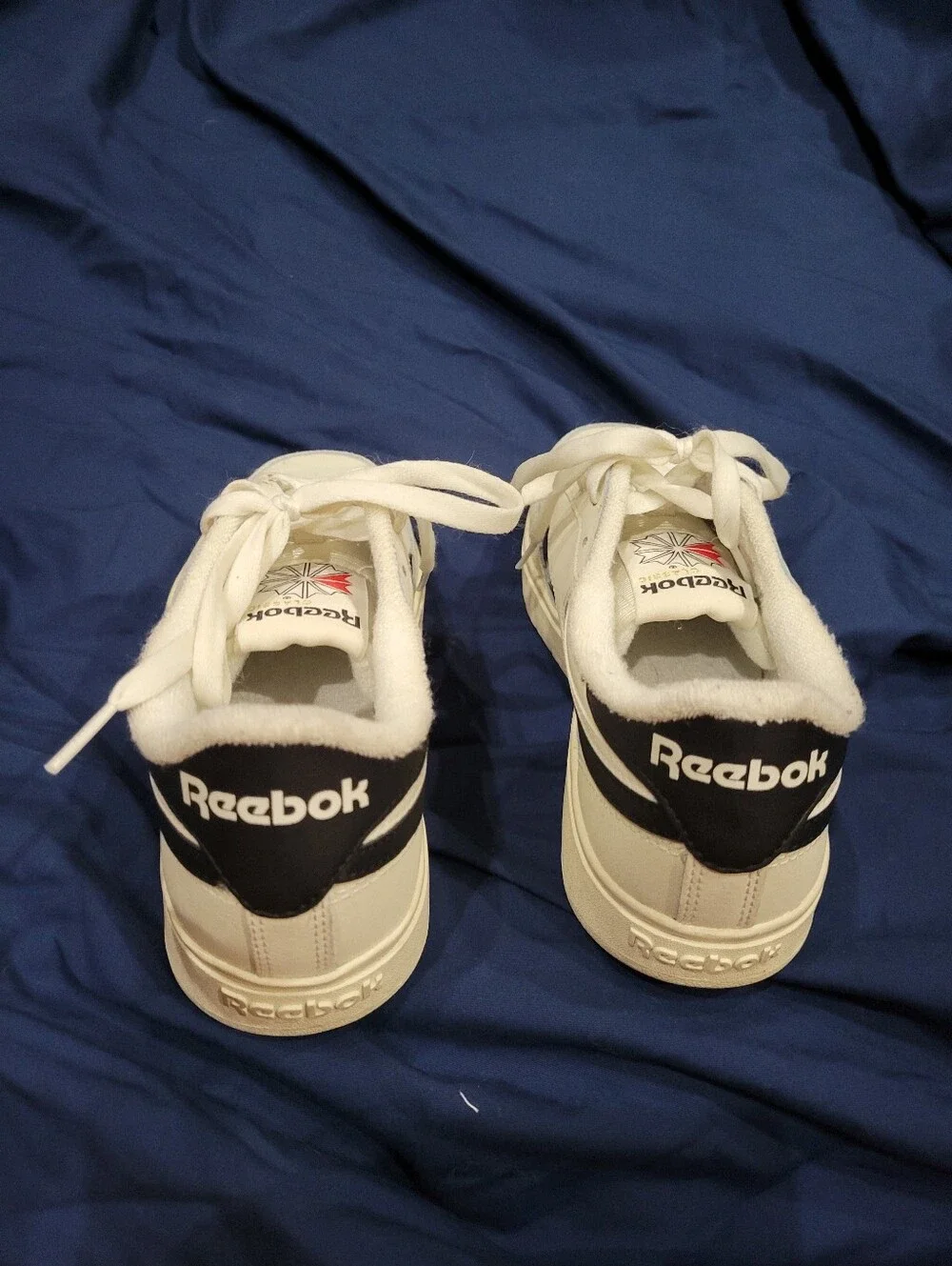 Reebok clean white