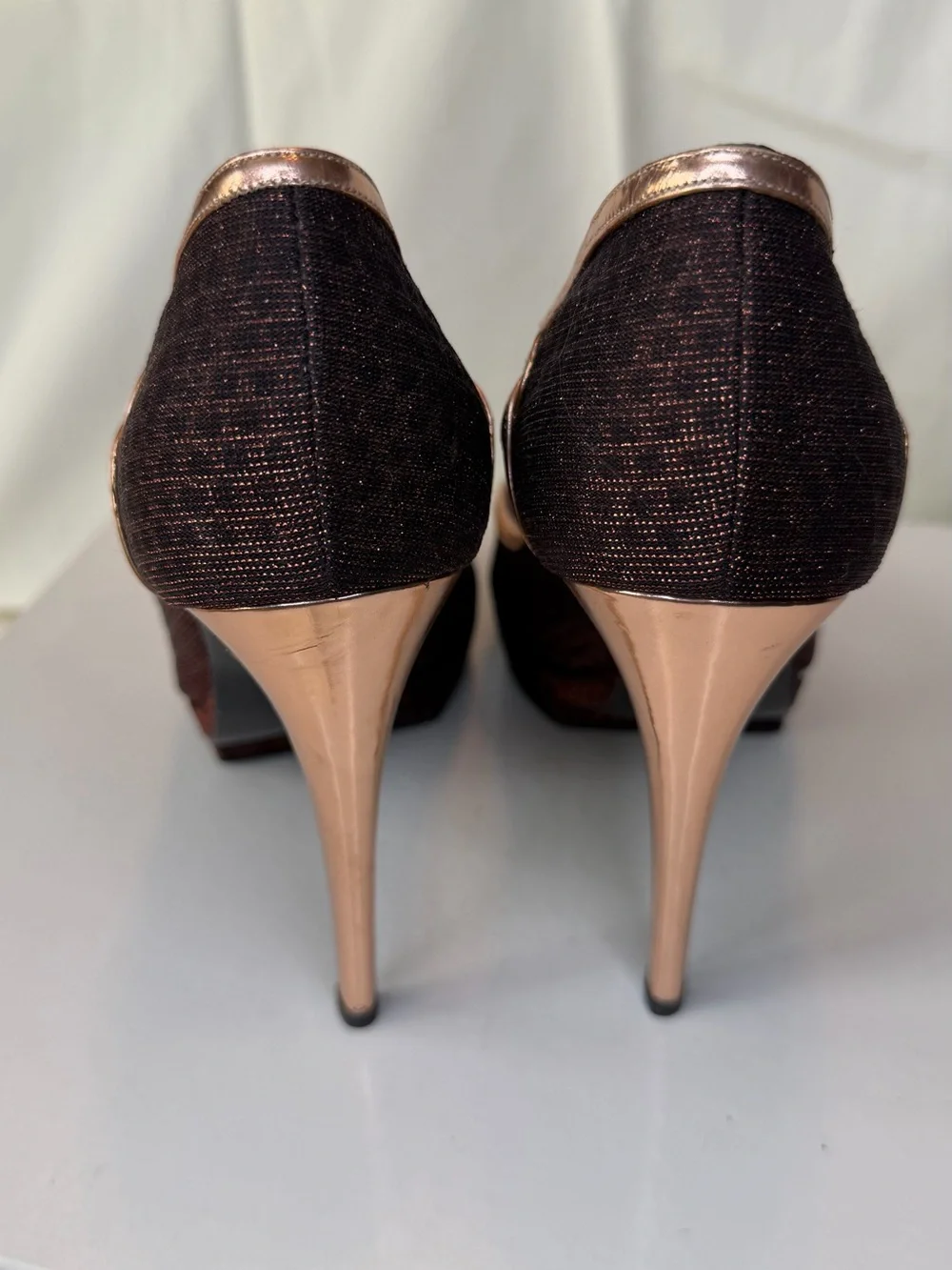 Pollini peep toe