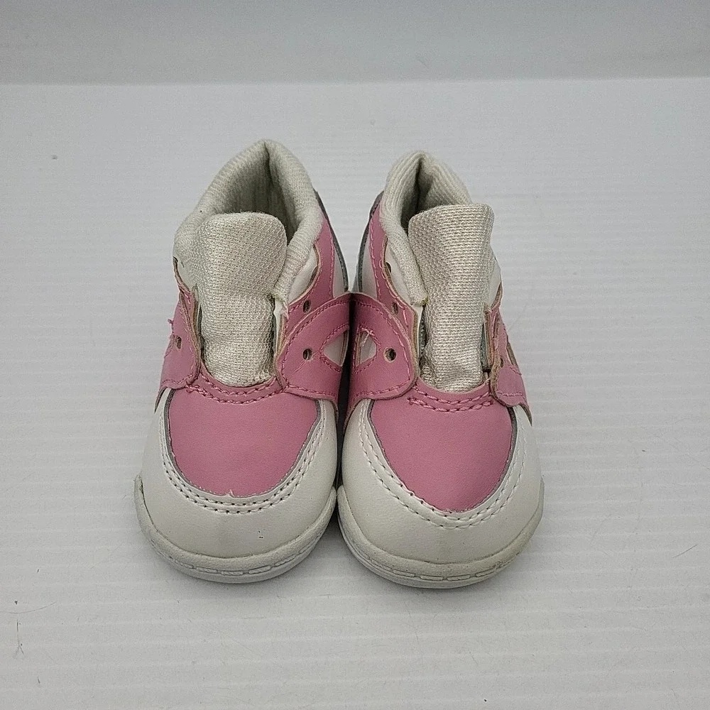 The Unbranded Brand no laces