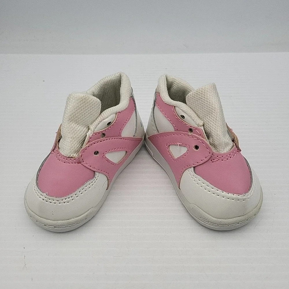 The Unbranded Brand no laces