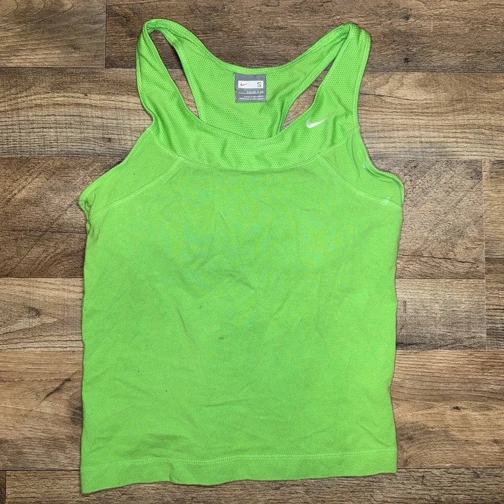 Vinatge Nike Racerback Tank Top With Internal Bra Size Small 255908-304