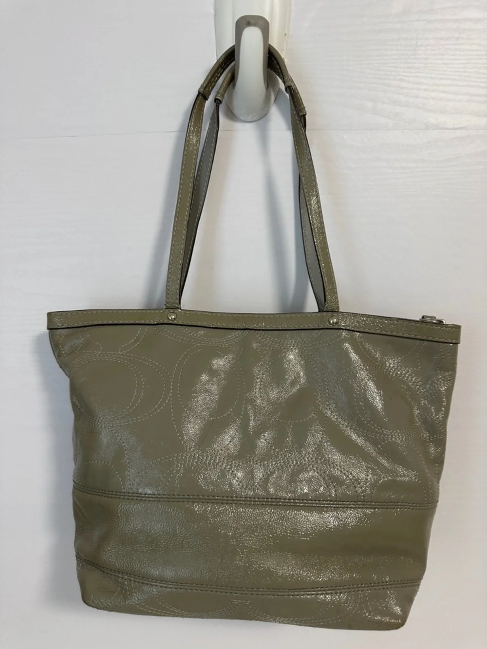 Coach Patent Signature Leather Shoulder Bag Purse