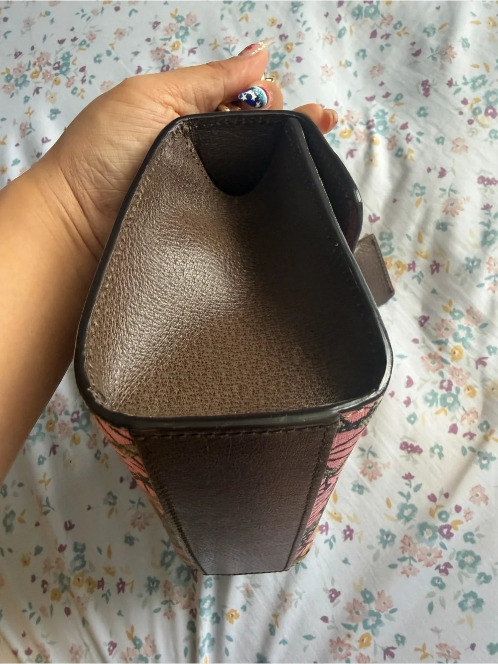 Gucci this leather monogram