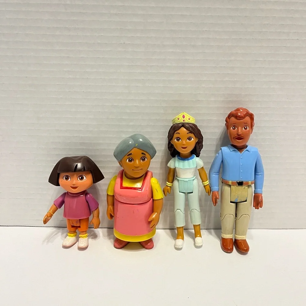 Dora the Explorer dollhouse dolls figures 4 piece people lot replacement dolls