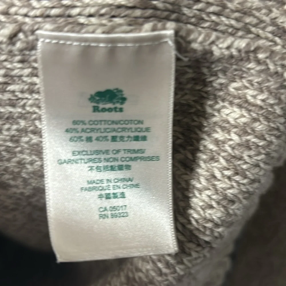 Roots canada tan