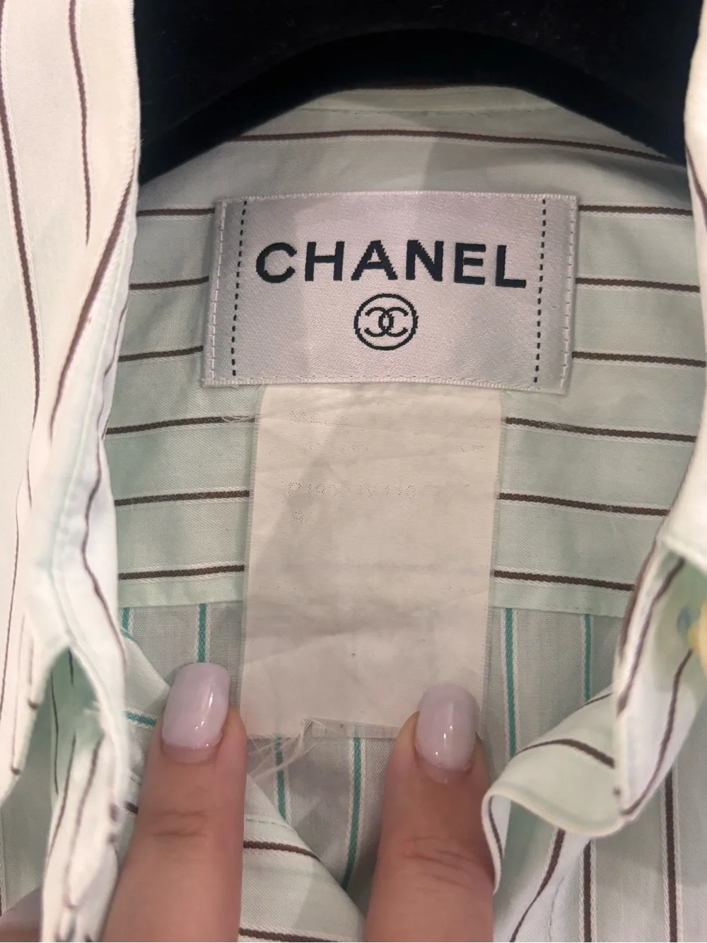 CHANEL sophisticated piece