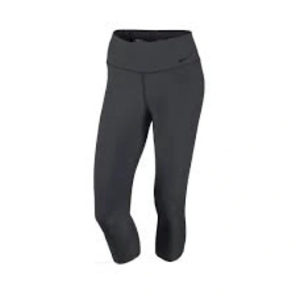 Women's Nike Dri-Fit One Legend Gray Capris- Medium