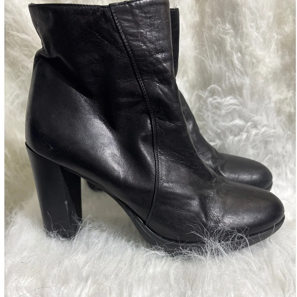 Andre Assous Black Leather Ankle Boots Made in Italy Block Heel Womens 8