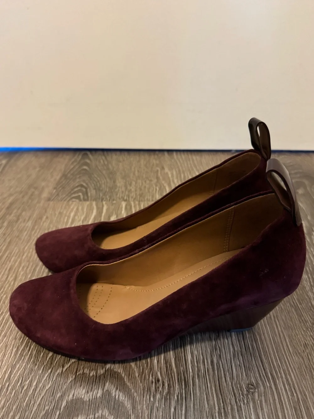 Clarks 6m only