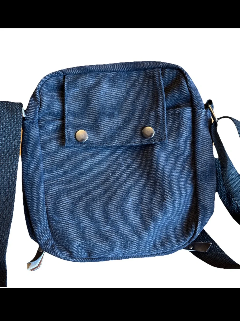 Harwish carrying simple messenger