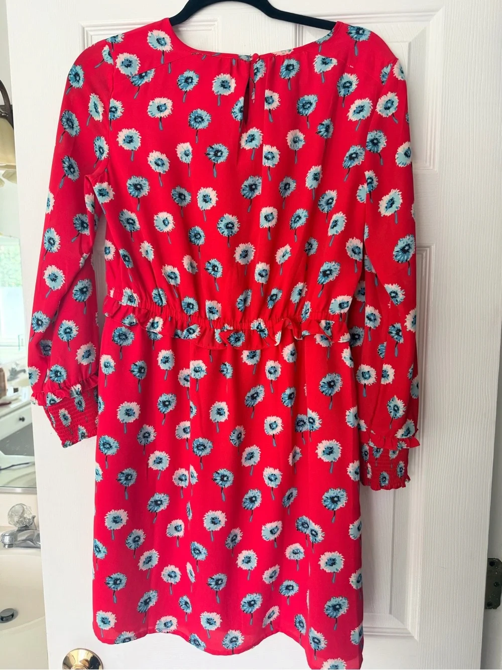 J. Crew neckline lightweight